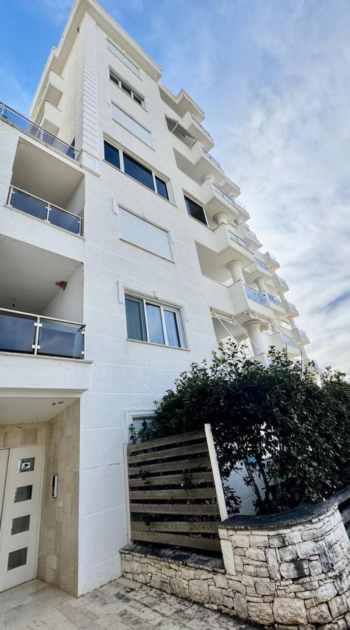 White Sea View Residence Sarande Luaran gambar