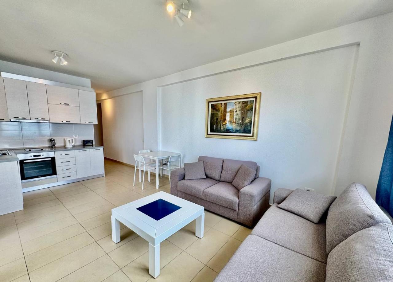 White Sea View Residence Sarande Luaran gambar